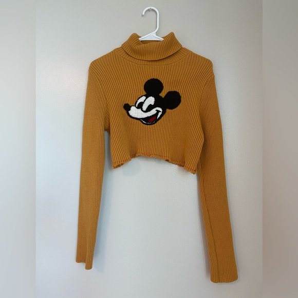 Vintage Mickey crop top sweater. - Picture 1 of 4